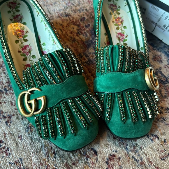 Like new authentic Gucci loafers - Picture 7 of 9